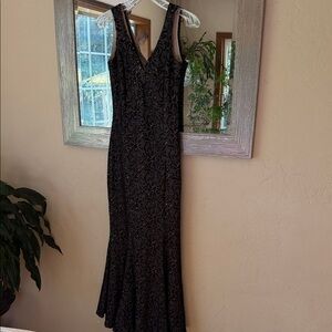 Bailey Blue sequin lace size medium  Elegant Black Sleeveless Dress mermaid